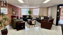 MAIN ENTRANCE LOBBY - 