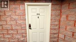 U604 - FRONT DOOR - 