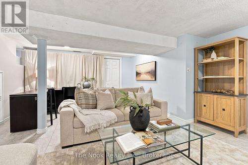 257 Wilson Road S, Oshawa (Donevan), ON 