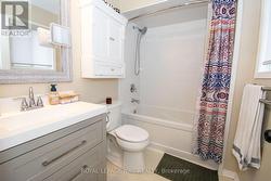 4 PC ENSUITE - 