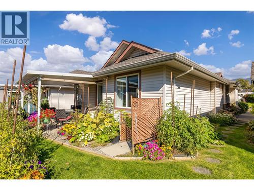 Beautifully cared for, move-in ready, and designed for easy living. - 1188 Houghton Road Unit# 122, Kelowna, BC 