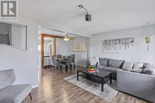 4342 Meadowvale Lane, Ottawa, ON 