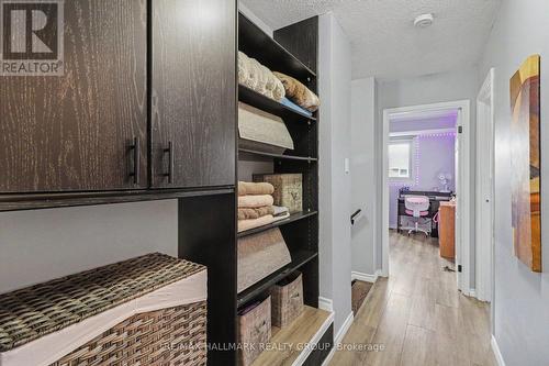 Upper Hallway - 4342 Meadowvale Lane, Ottawa, ON 