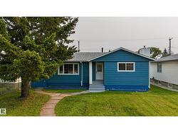 12023 137 AV NW  Edmonton, AB T5E 1Z7