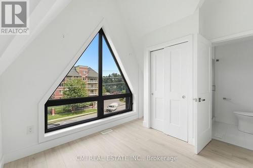 302 - 7277 Wilson Crescent, Niagara Falls, ON 