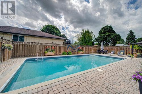 2 Allanton Boulevard, Brantford, ON 