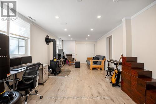 788 Allan Avenue, Newmarket, ON 