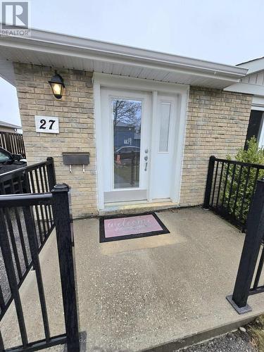 MAIN - 27 BROWNING TRAIL , Barrie, Ontario L4N 5A5 2