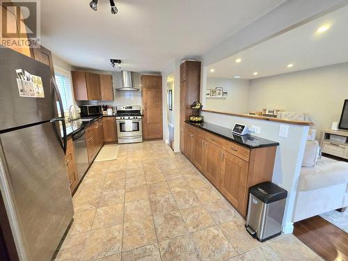 MAIN - 27 BROWNING TRAIL , Barrie, Ontario L4N 5A5 3