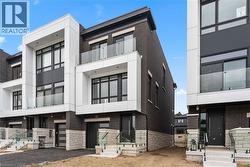 335 HELEN LAWSON Lane Oakville, ON L6J 0G3