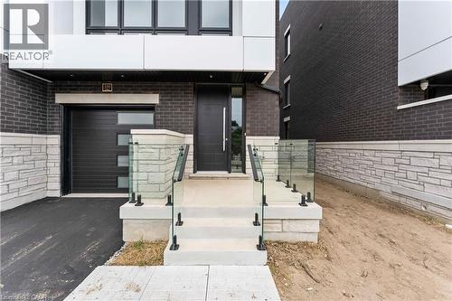 335 Helen Lawson Lane, Oakville, ON 