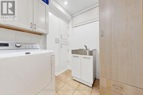 96B Laurel Avenue, Toronto, ON 