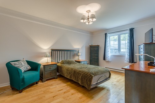 Chambre à coucher principale - 473 Av. Marc-Aurèle-Fortin, Laval (Sainte-Rose), QC 