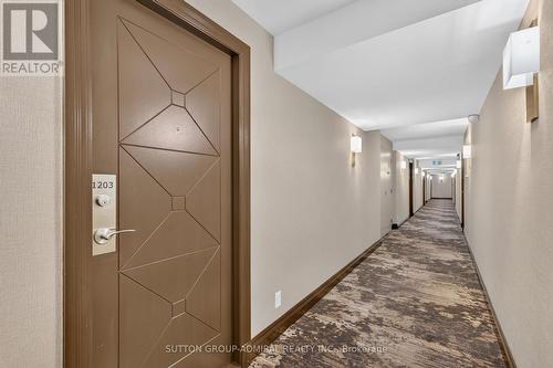 1203 - 18 Harding Boulevard, Richmond Hill, ON 