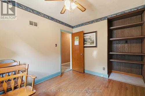 21 Oakwood Avenue, Kitchener, ON 