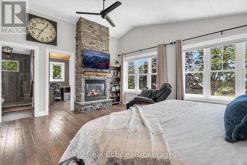 22 Baycrest Drive, Barrie (North Shore), ON 