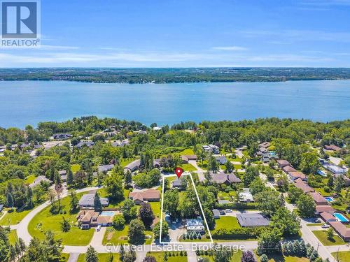22 Baycrest Drive, Barrie (North Shore), ON 