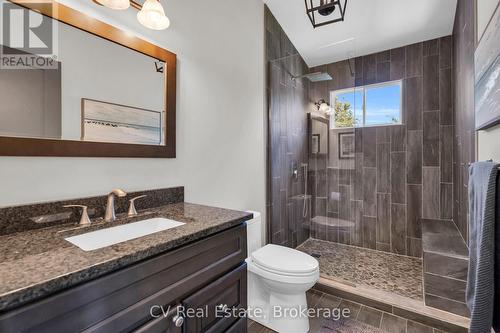22 Baycrest Drive, Barrie (North Shore), ON 