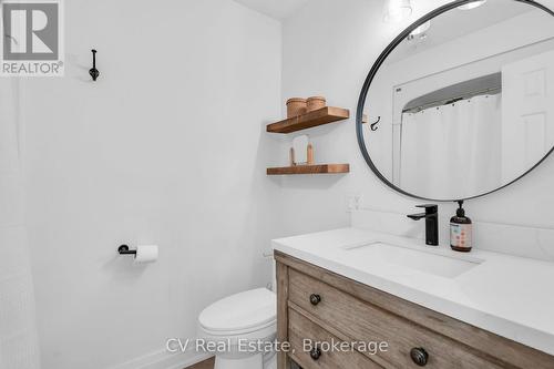 22 Baycrest Drive, Barrie (North Shore), ON 