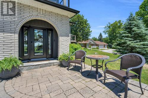 22 Baycrest Drive, Barrie (North Shore), ON 