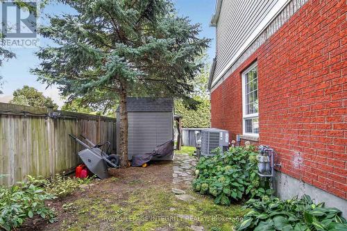 1 Chantilly Gate, Ottawa, ON 