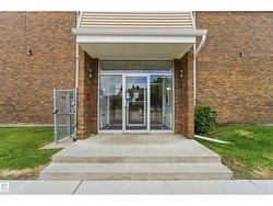 #110 7805 159 ST NW  Edmonton, AB T5R 2E1