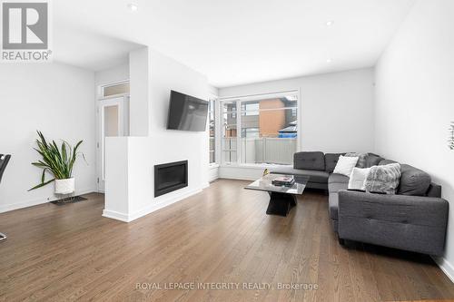 Living room - 641 Odyssey Way, Ottawa, ON 