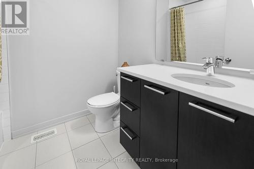 Upstairs  bathroom - 641 Odyssey Way, Ottawa, ON 