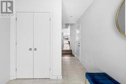Foyer - 