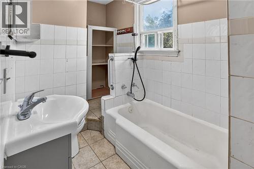 62 Cosby Avenue, St. Catharines, ON 