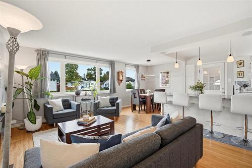 42 Gatineau Bay, Winnipeg, MB 