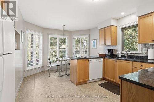 EAT IN KITCHEN - 3 Ports Drive, Kawartha Lakes (Bobcaygeon), ON 