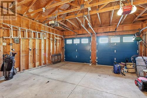 DOUBLE CAR GARAGE - 3 Ports Drive, Kawartha Lakes (Bobcaygeon), ON 