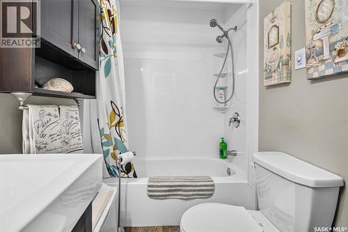 1225 Grafton Avenue, Moose Jaw, SK 