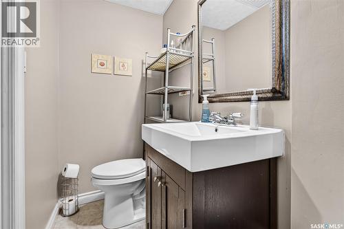 1225 Grafton Avenue, Moose Jaw, SK 