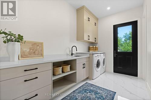 Huge laundry room to with side door - 53900 Heritage Line, Bayham (Richmond), ON 