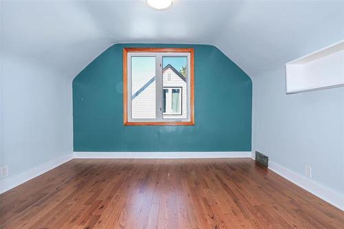 427 Truro Street, Winnipeg, MB 