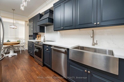 407-935 Royal York Road, Toronto, ON 