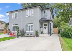 80 LAIRD Essex, ON N8M 1S1