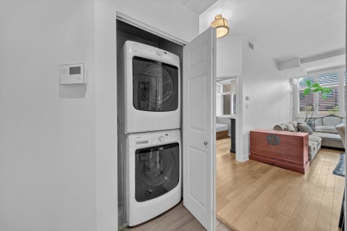 Salle de lavage - 109-4400 Boul. Champlain, Montréal (Verdun/Île-Des-Soeurs), QC 