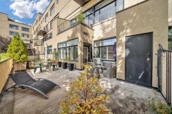 Cour - 