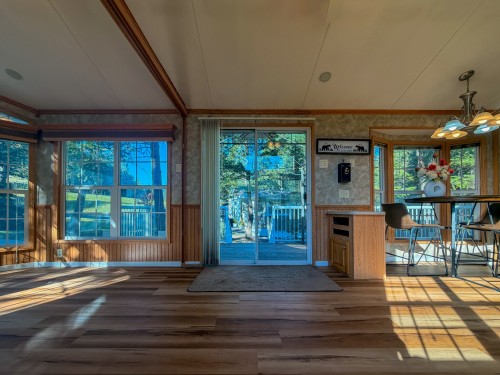 4906 Lynx Drive, Radium Hot Springs, BC 