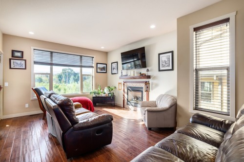 1377 Glenview Avenue, Kelowna, BC 