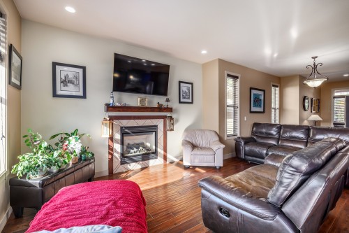 1377 Glenview Avenue, Kelowna, BC 