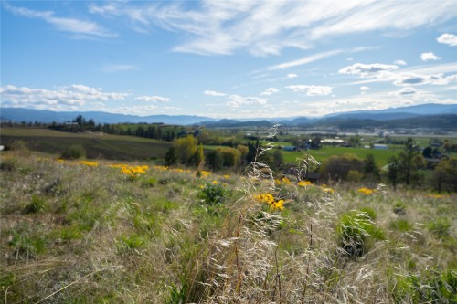 5152 Whitetail Drive, Kelowna, BC 