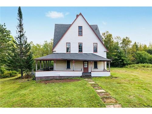 4 Yeamans Rd, Minto, NB 