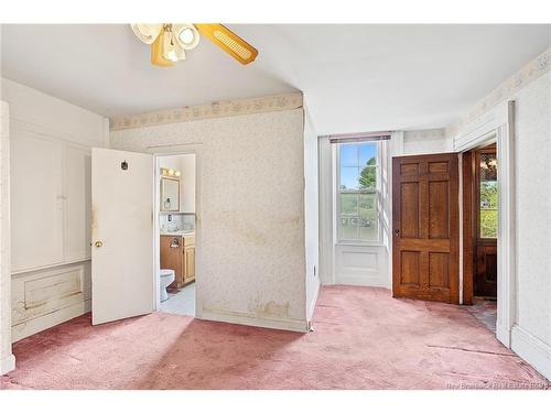 4 Yeamans Rd, Minto, NB 