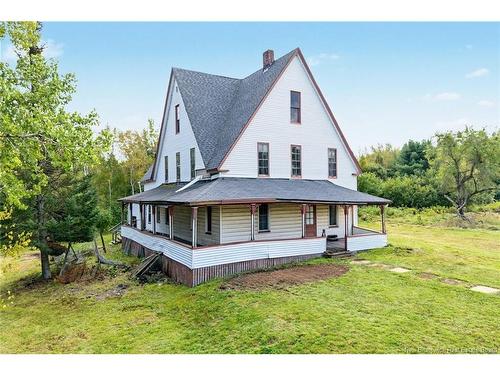 4 Yeamans Rd, Minto, NB 