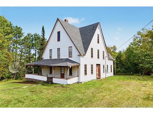 4 Yeamans Rd, Minto, NB 