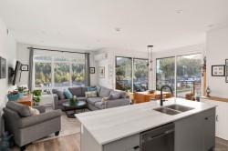 #402-1110 Samar Cres Langford, BC V9B 7C5